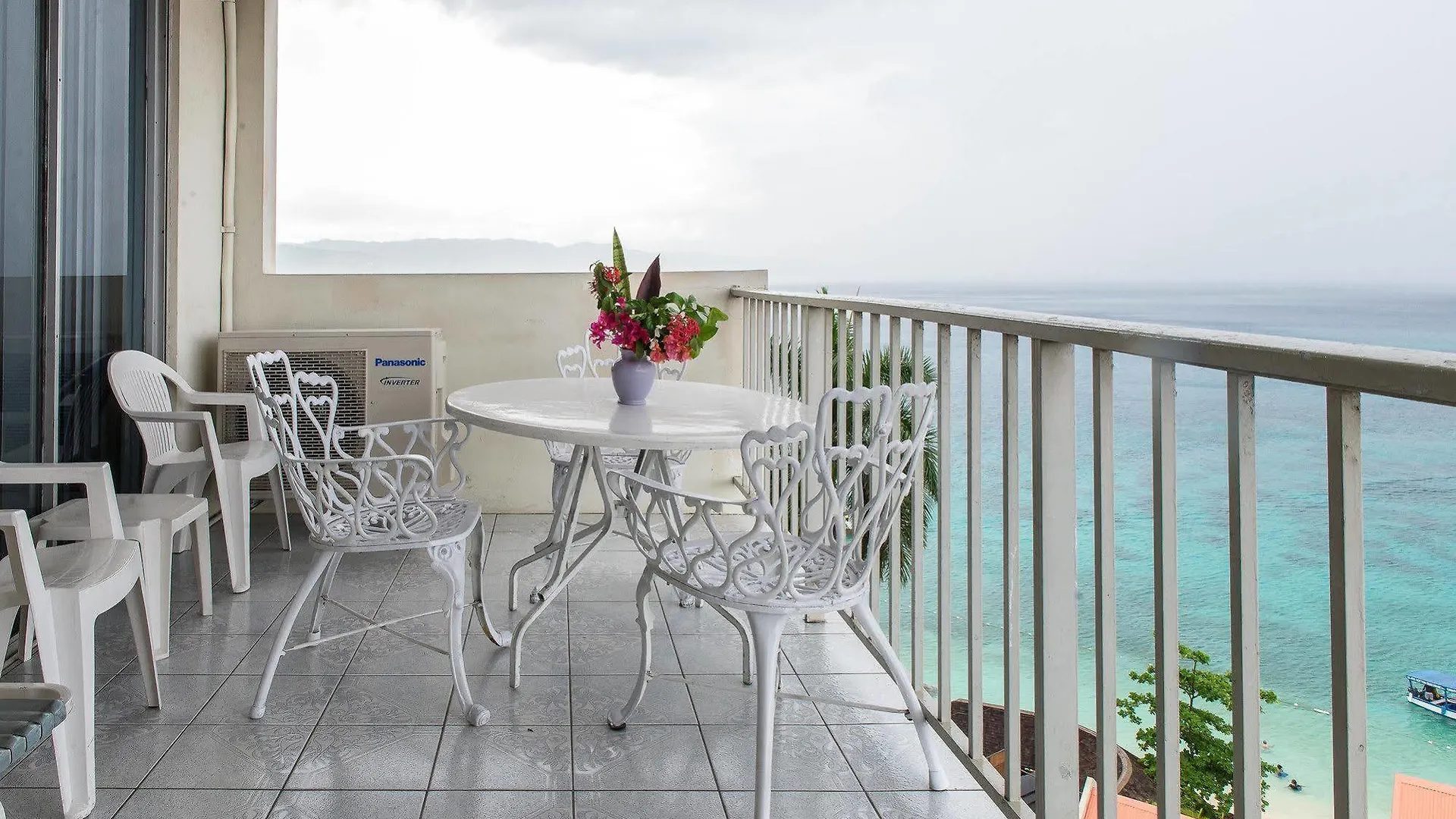 Coral Reef Beach Suite At Montego Bay Club Resort Hotel