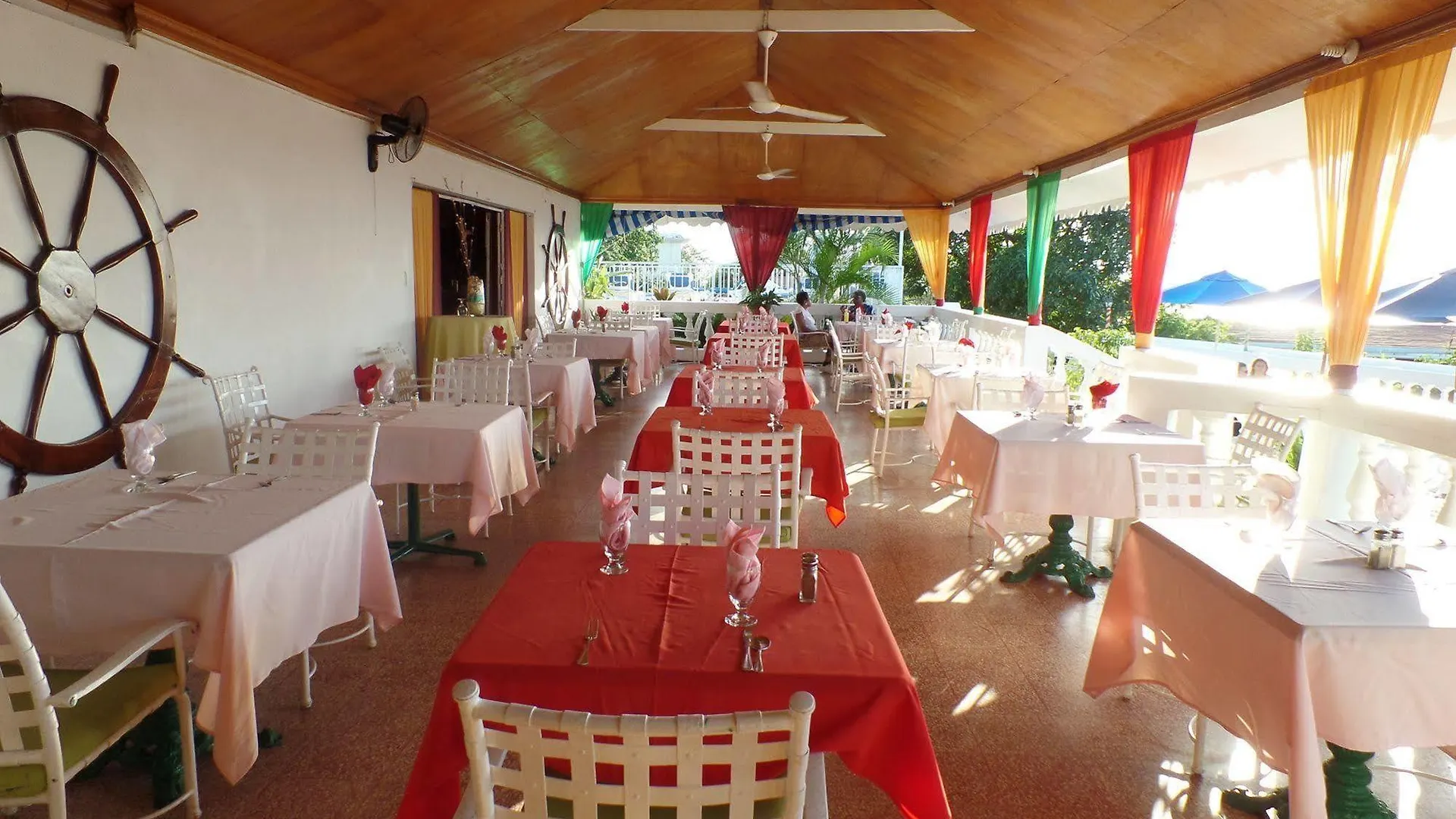 Coral Reef Beach Suite At Montego Bay Club Resort Otel